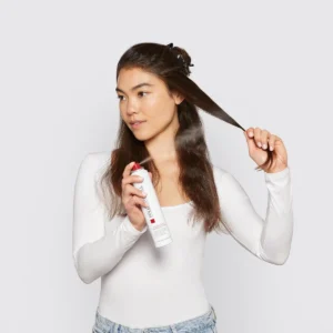 Stelpa að nota Hot off the press 200ml